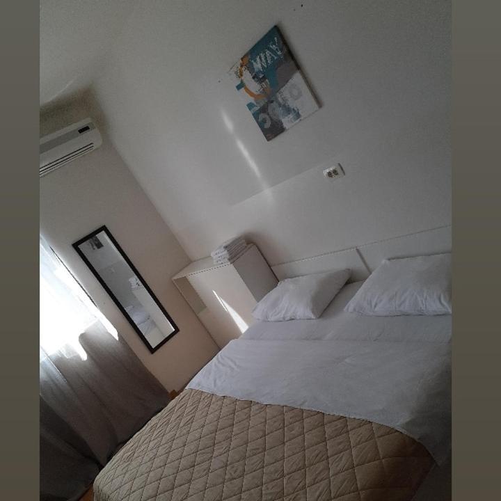 Apartment Megi Мостар Екстер'єр фото